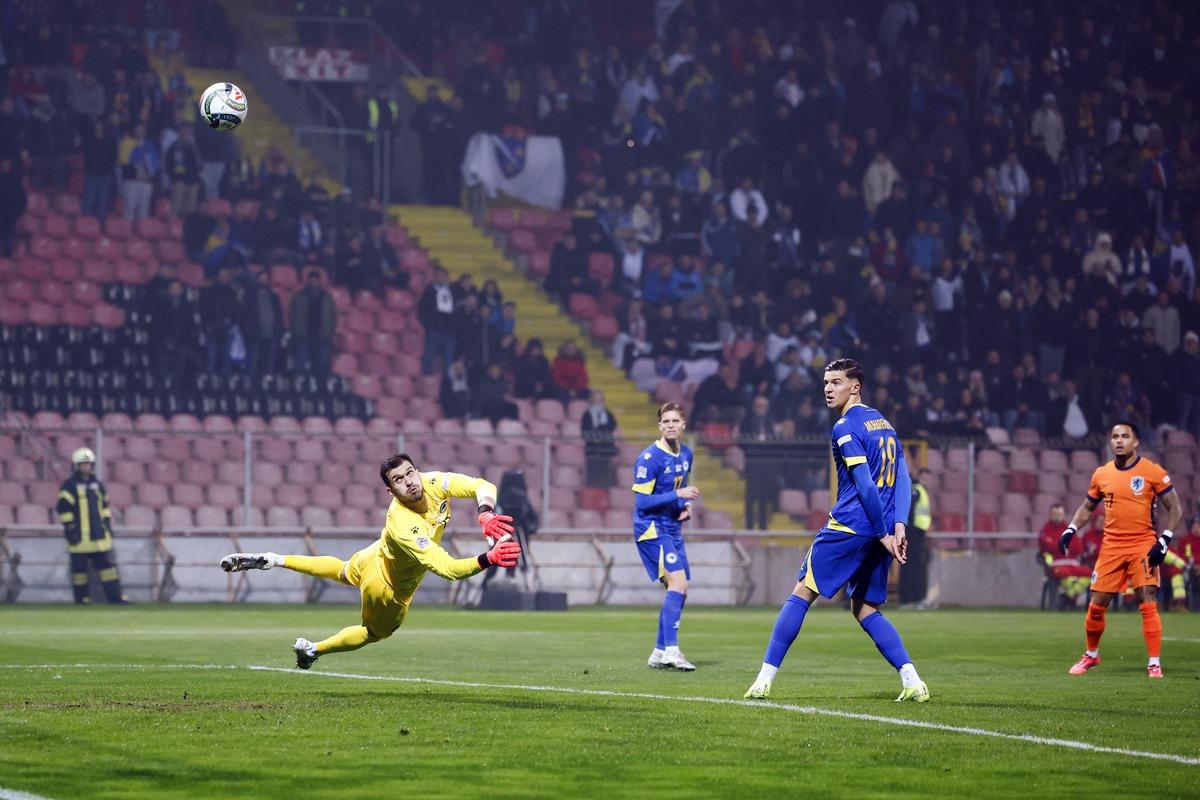 职场还是朋 职场还是朋