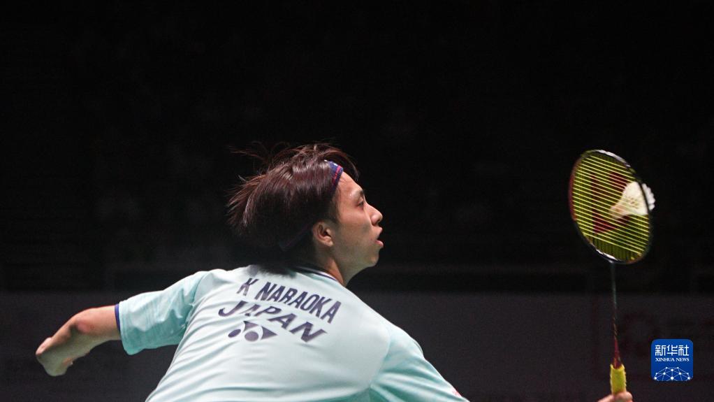 他在攻防两 他在攻防两